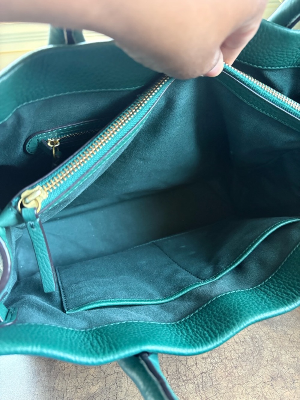 Tory Burch Emerald Green Pebbled Leather Satchel with Gold Hardware - Picture 8 of 10
